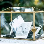urne verre et laiton