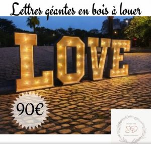 Lettre LOVE en bois